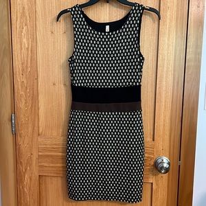 B44 Dressed dress, size S, brown, black, white